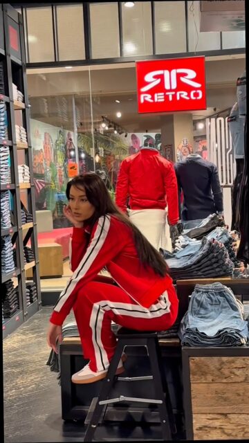 🍉 A nyár íze? A legfrissebb trendek, ütős képek, forró videók.➡️Crelevant. Productions
#crelevant #crelevantproductions #summer #summertrends #content #photoshoot #shooting