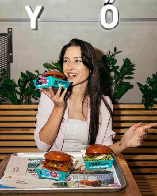 Ízek, hangulatok, élmények. Mindent megmutatunk.📸 #crelevantproductions
#shooting #food #drinks #socialmedia