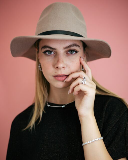 2025/26 Crelevant winter fashion❄💖
#fashion #crelevant #winterfashion #shooting